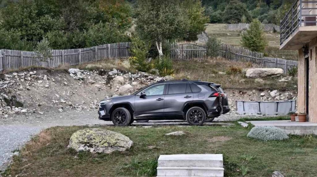 Book Car Rental Tbilisi Airport